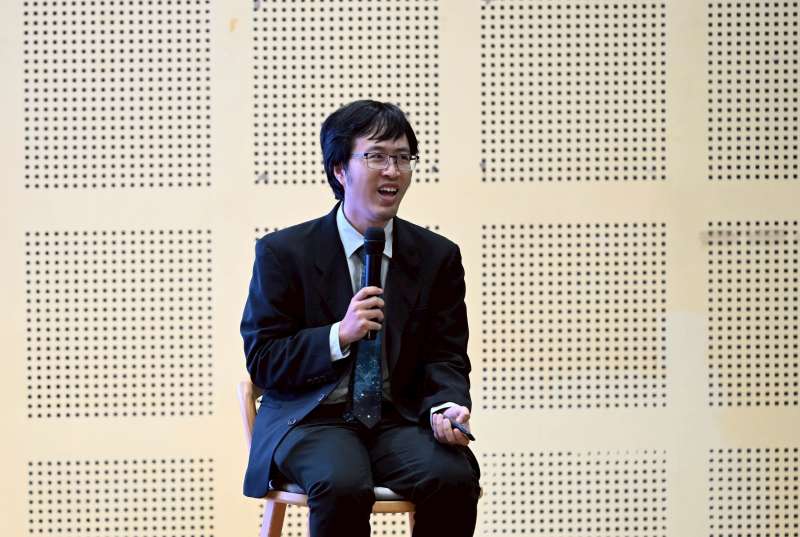 IMAGE - 3432