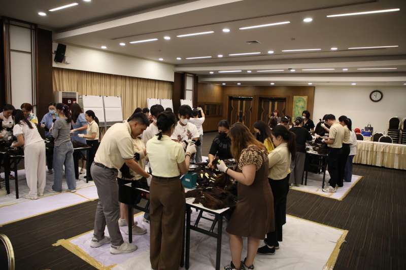 IMAGE - 4453