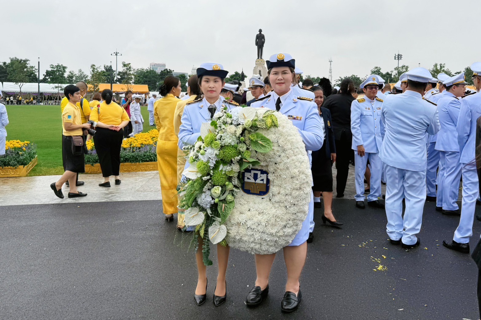 IMAGE - 7685
